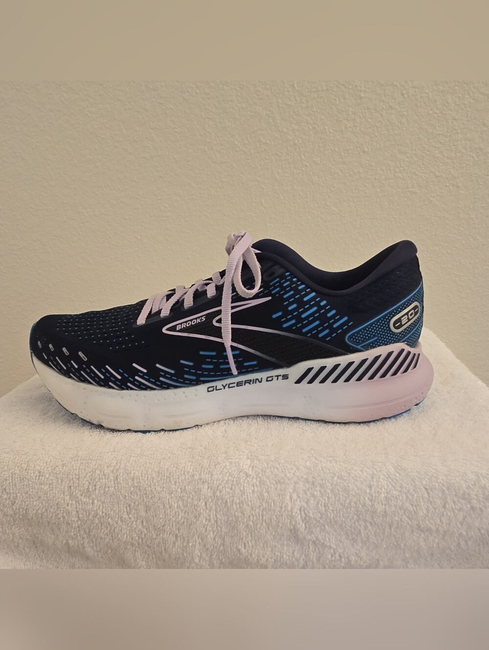Brooks Glycerin GTS 20 Peacoat Lace Up Mesh Blue Women's Low Top Sneakers - Picture 5 of 8
